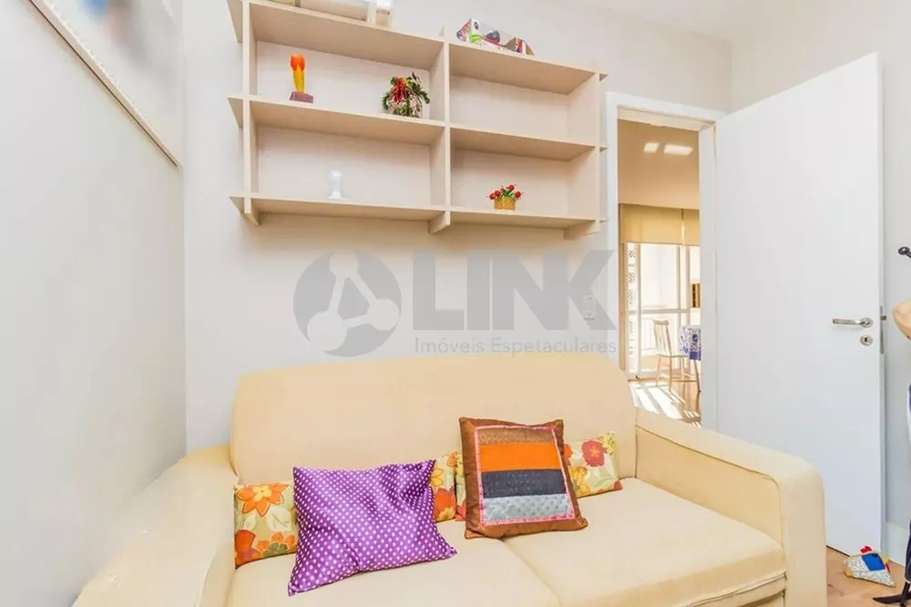 Apartamento à venda com 3 quartos, 74m² - Foto 2