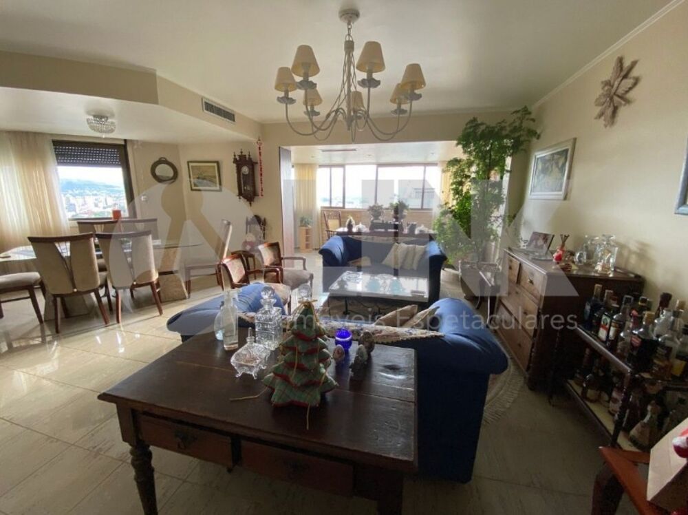 Apartamento, 3 quartos, 159 m² - Foto 2