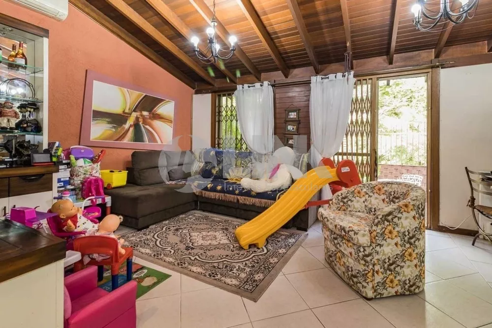 Casa de Condomínio à venda com 3 quartos, 101m² - Foto 1