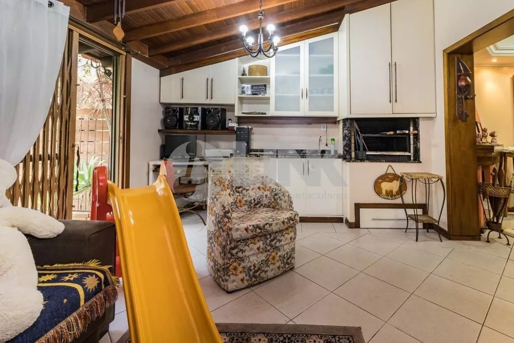 Casa de Condomínio à venda com 3 quartos, 101m² - Foto 2