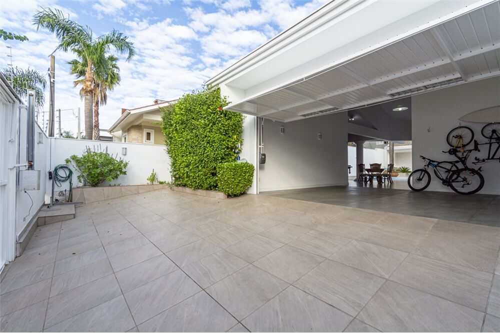 Casa à venda com 4 quartos - Foto 1