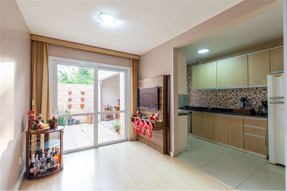 Casa à venda com 3 quartos - Foto 1