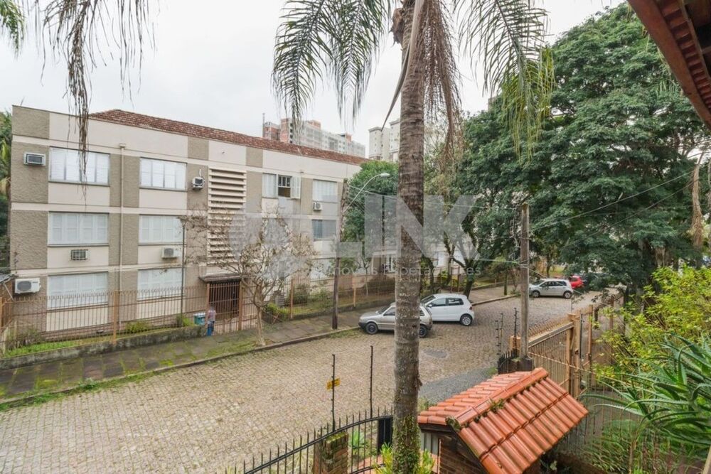 Casa à venda com 6 quartos, 410m² - Foto 4