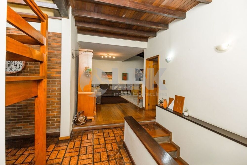 Casa à venda com 6 quartos, 410m² - Foto 5