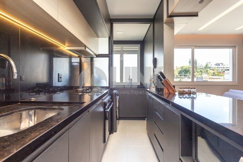 Apartamento à venda com 2 quartos, 65m² - Foto 1
