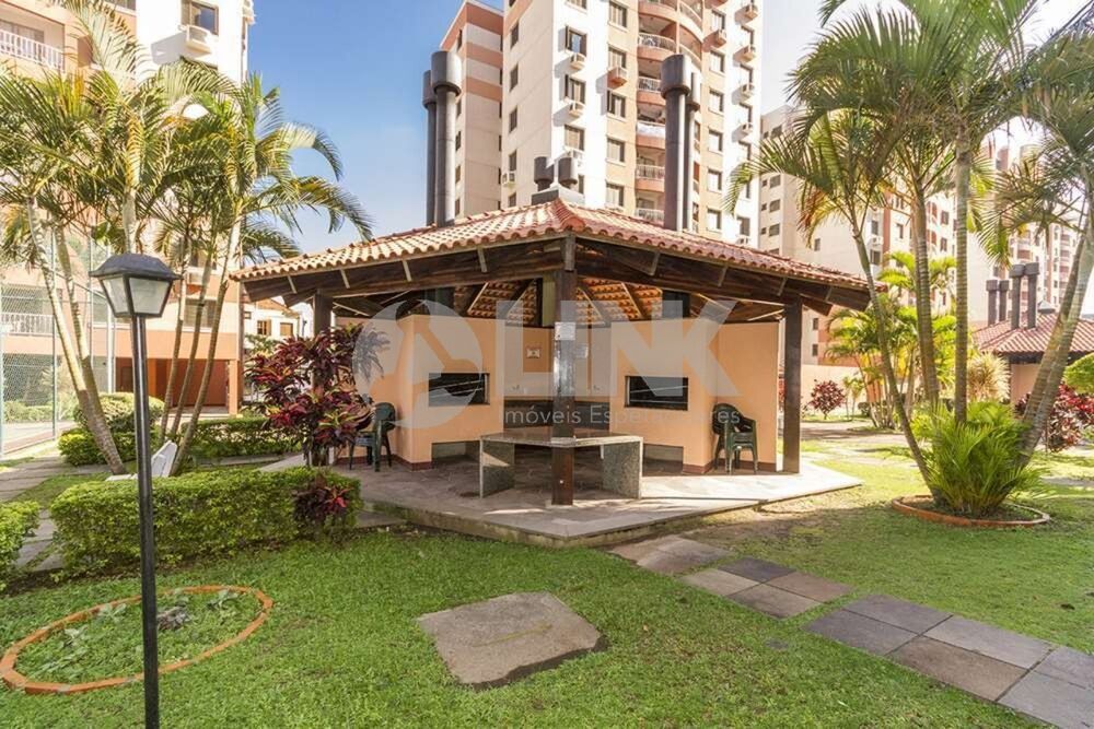 Apartamento à venda com 3 quartos, 70m² - Foto 4
