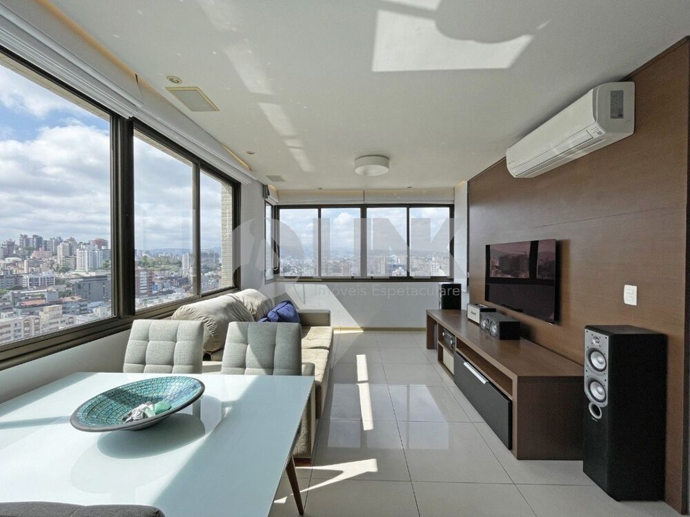 Apartamento à venda com 3 quartos, 95m² - Foto 2