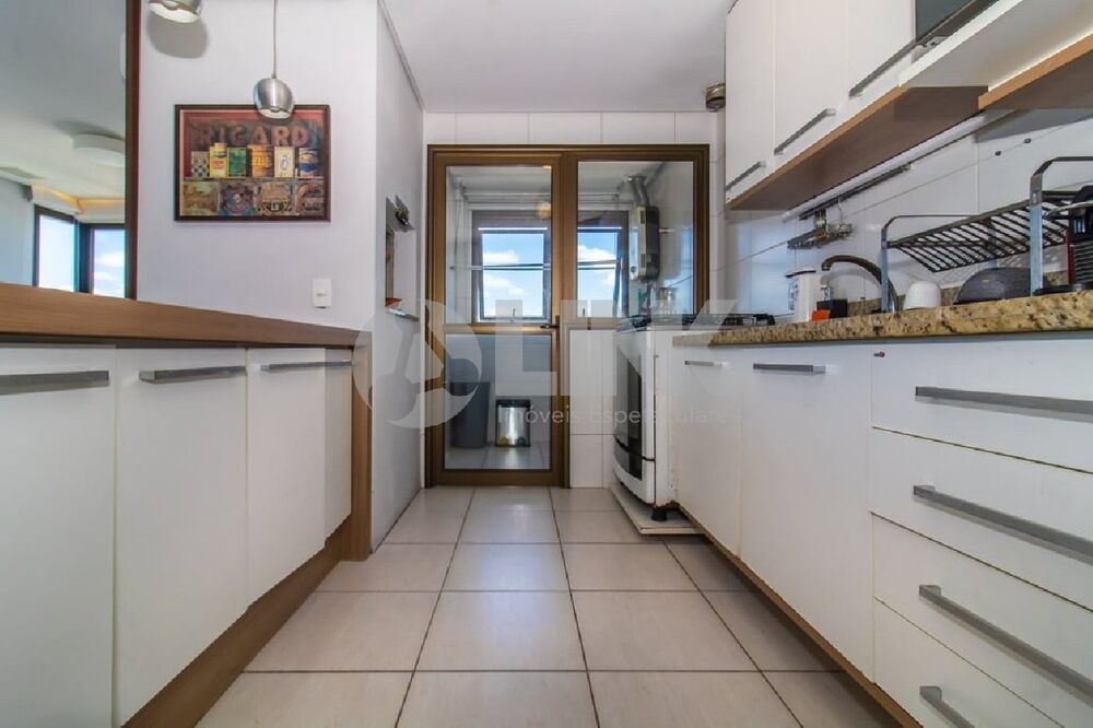 Apartamento à venda com 3 quartos, 95m² - Foto 12