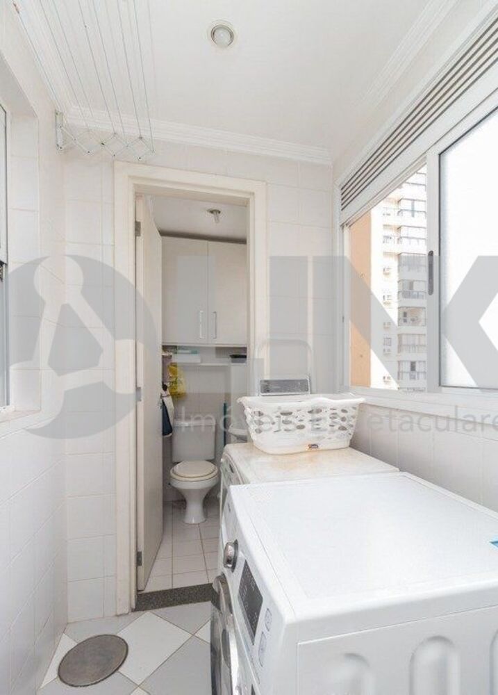 Apartamento à venda com 3 quartos, 95m² - Foto 2