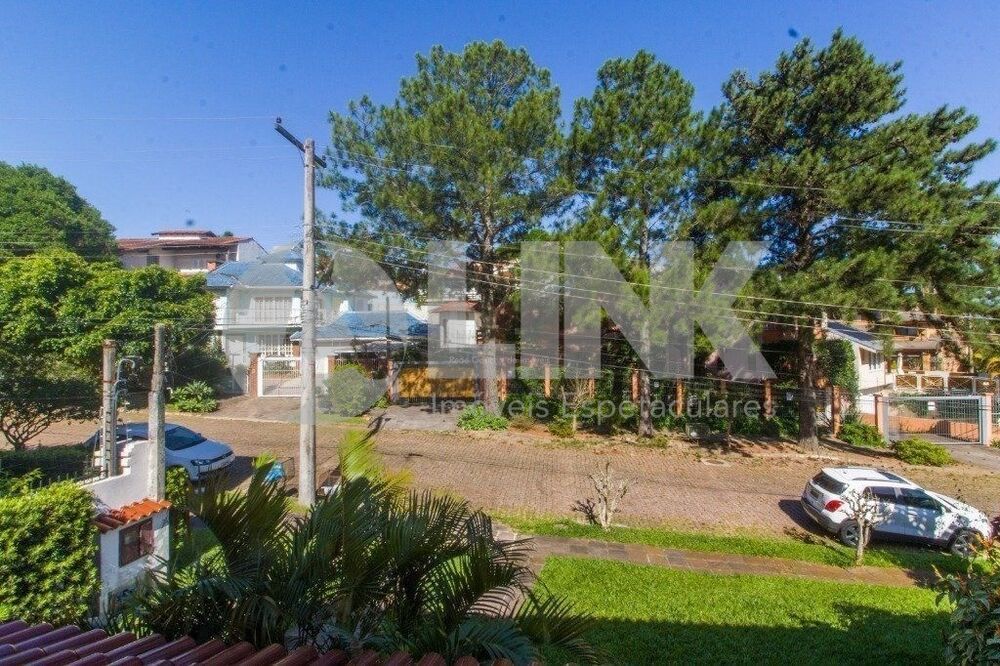 Casa à venda com 3 quartos, 218m² - Foto 8
