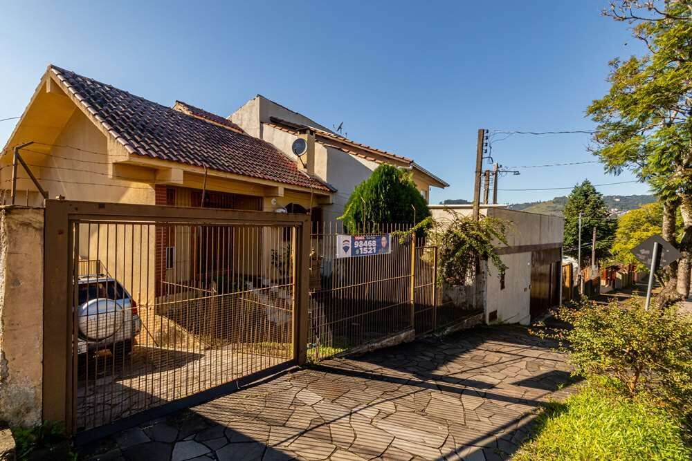 Casa à venda com 3 quartos - Foto 1