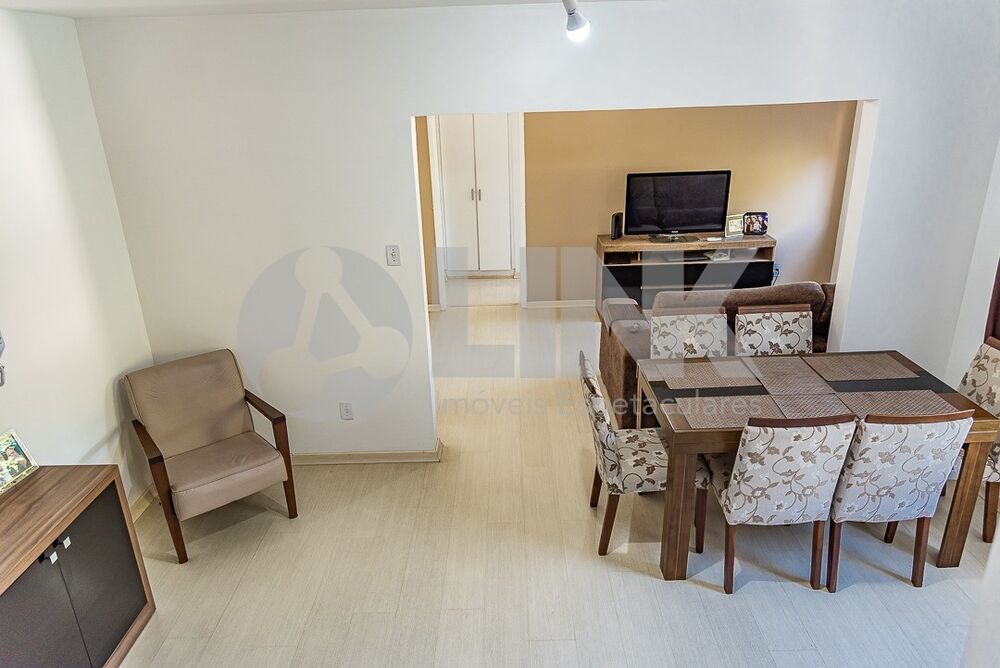 Cobertura à venda com 2 quartos, 111m² - Foto 2