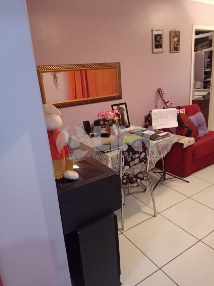 Apartamento à venda com 1 quarto, 41m² - Foto 2