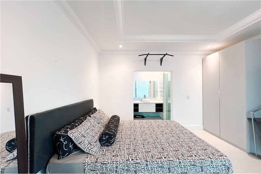 Casa à venda com 4 quartos - Foto 1