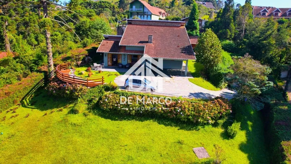 Casa, 4 quartos, 260 m² - Foto 1