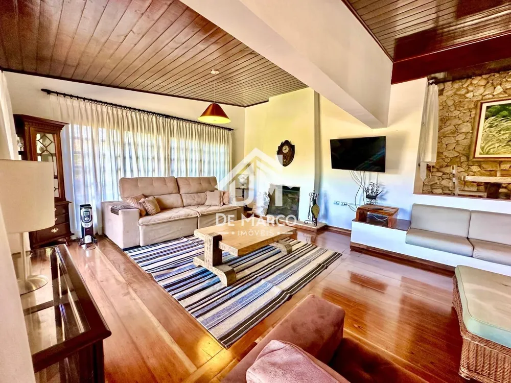 Casa, 4 quartos, 260 m² - Foto 8