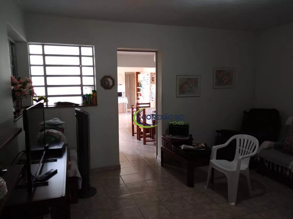 Casa à venda com 5 quartos, 250m² - Foto 6