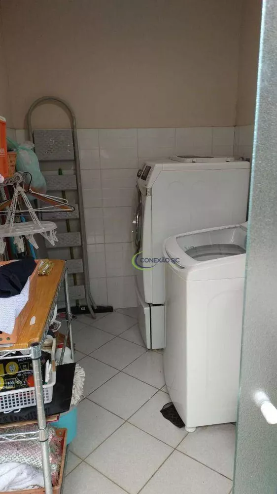 Casa de Condomínio à venda com 5 quartos, 260m² - Foto 2