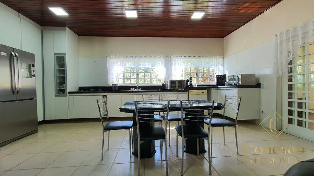 Casa, 4 quartos, 22000 m² - Foto 2