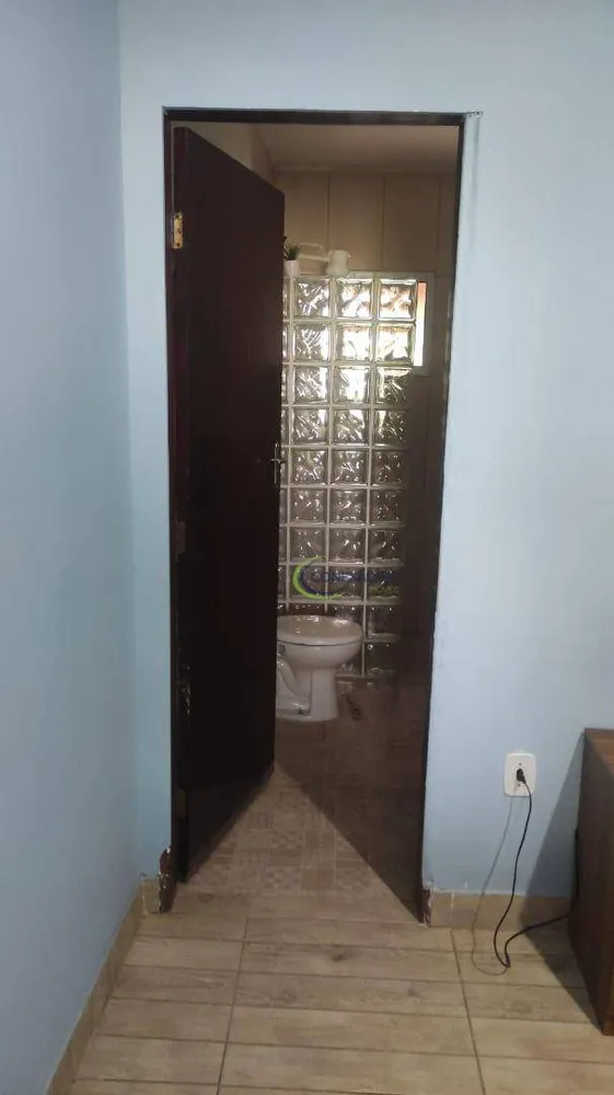 Chácara, 3 quartos, 2340 m² - Foto 1