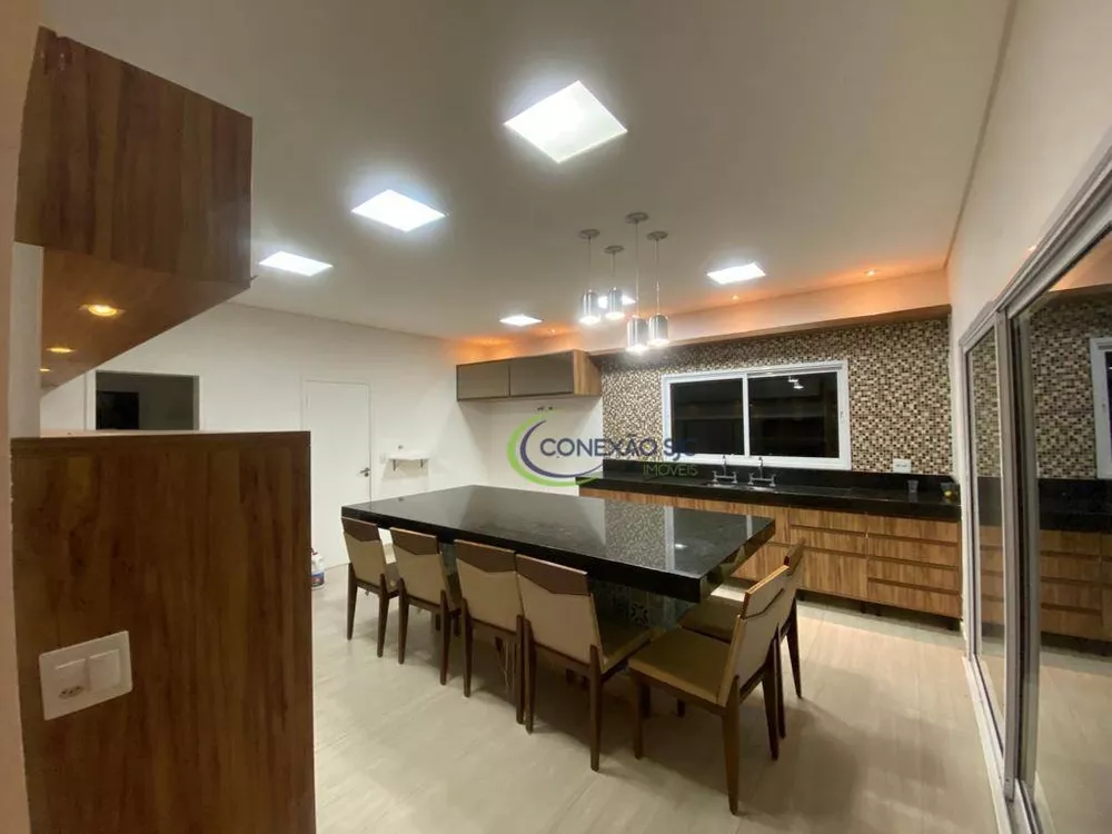 Sobrado à venda com 5 quartos, 500m² - Foto 4