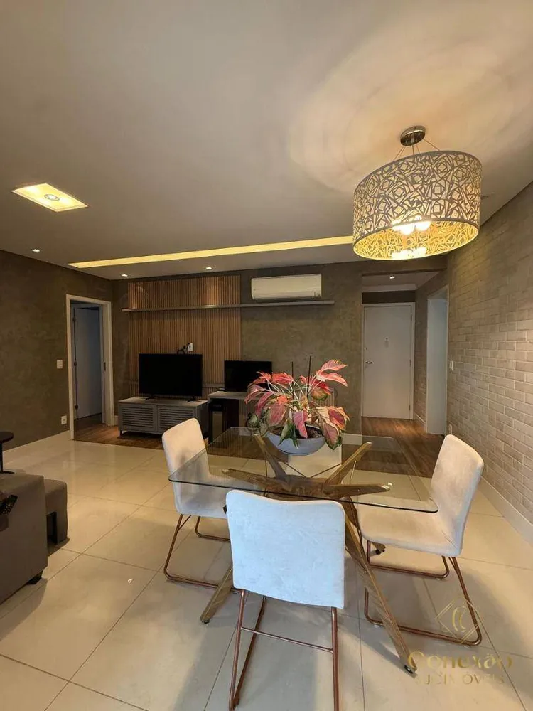 Apartamento, 3 quartos, 124 m² - Foto 2