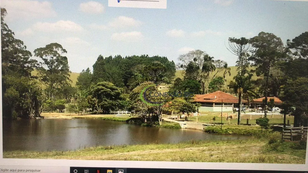 Fazenda à venda com 4 quartos, 320000000M2 - Foto 1