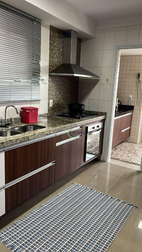 Apartamento para alugar com 3 quartos, 182m² - Foto 3