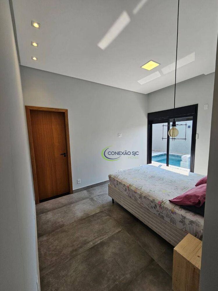 Casa de Condomínio à venda com 3 quartos, 238m² - Foto 4