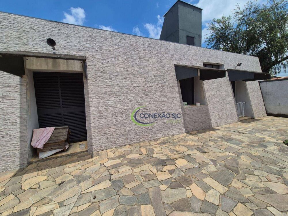 Casa à venda com 4 quartos, 242m² - Foto 8
