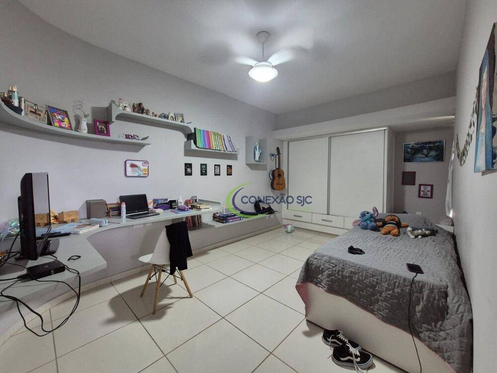 Casa à venda com 4 quartos, 242m² - Foto 10