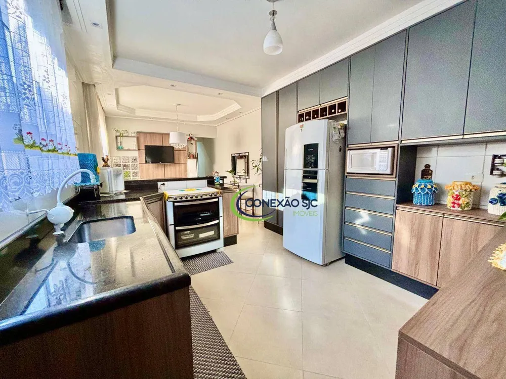 Sobrado, 3 quartos, 300 m² - Foto 4