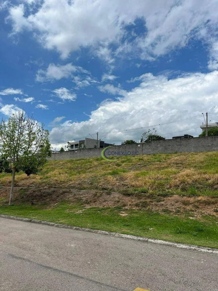 Loteamento e Condomínio, 600 m² - Foto 1