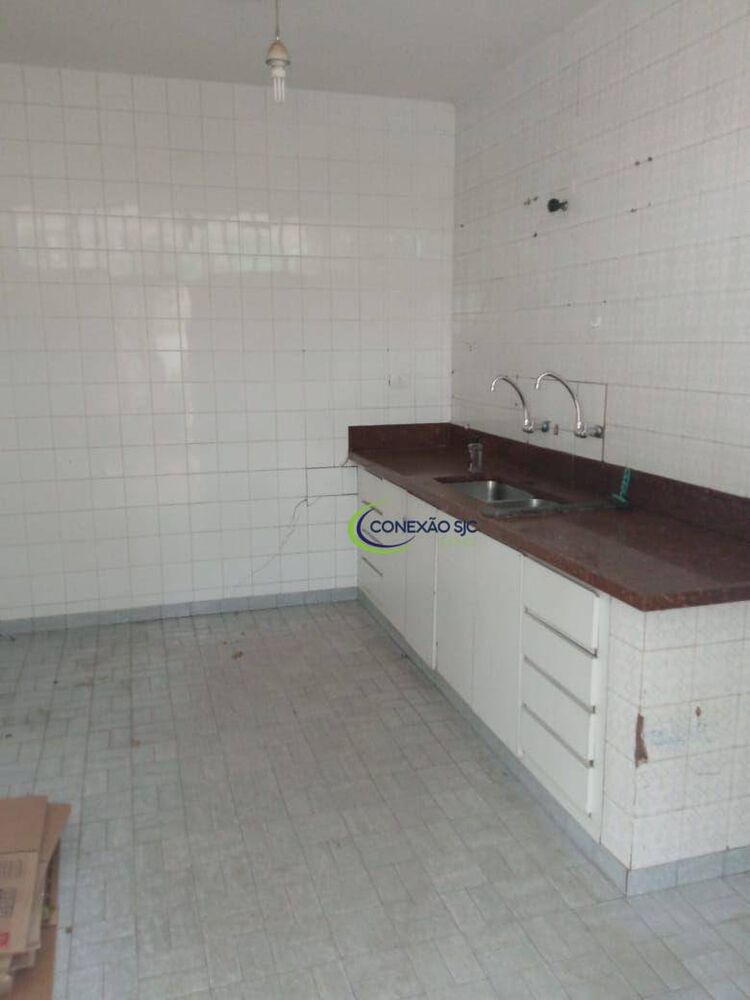 Casa para alugar com 4 quartos, 287m² - Foto 7