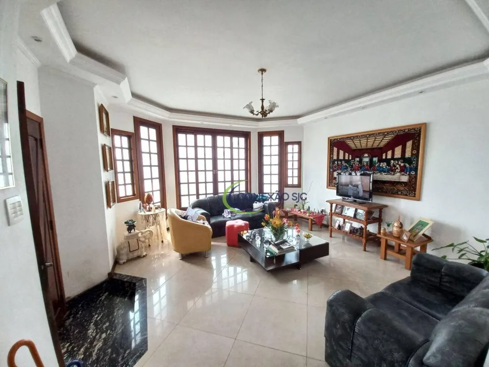 Sobrado, 4 quartos, 222 m² - Foto 1