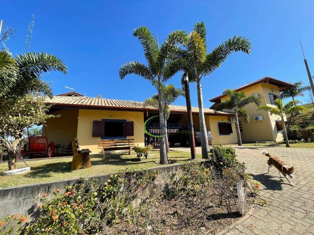 Haras e Área Rural Padrão à venda com 3 quartos, 1000m² - Foto 3