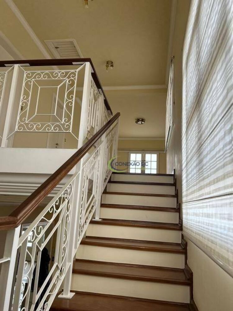 Sobrado, 4 quartos, 357 m² - Foto 2