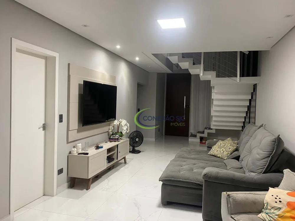 Sobrado, 4 quartos, 214 m² - Foto 1