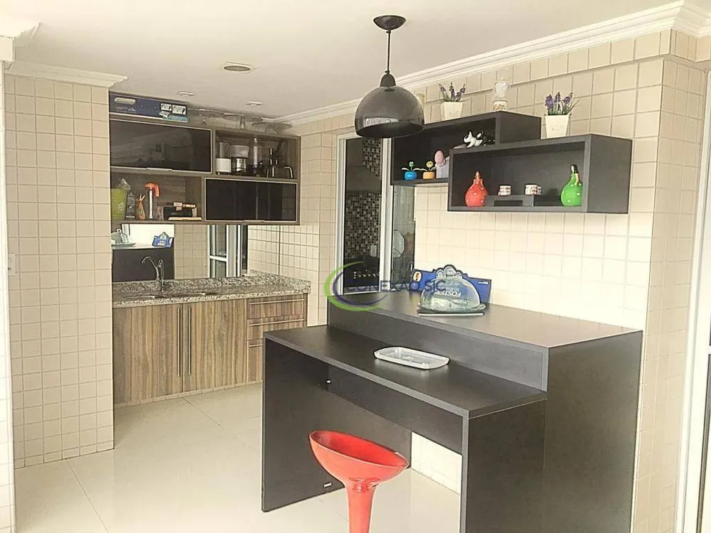Apartamento, 3 quartos, 182 m² - Foto 1