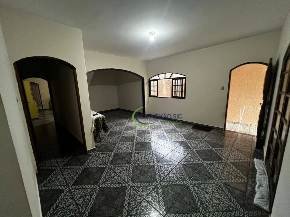Casa, 4 quartos, 150 m² - Foto 1