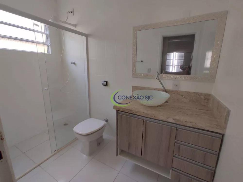 Casa de Condomínio à venda e aluguel com 3 quartos, 150m² - Foto 2