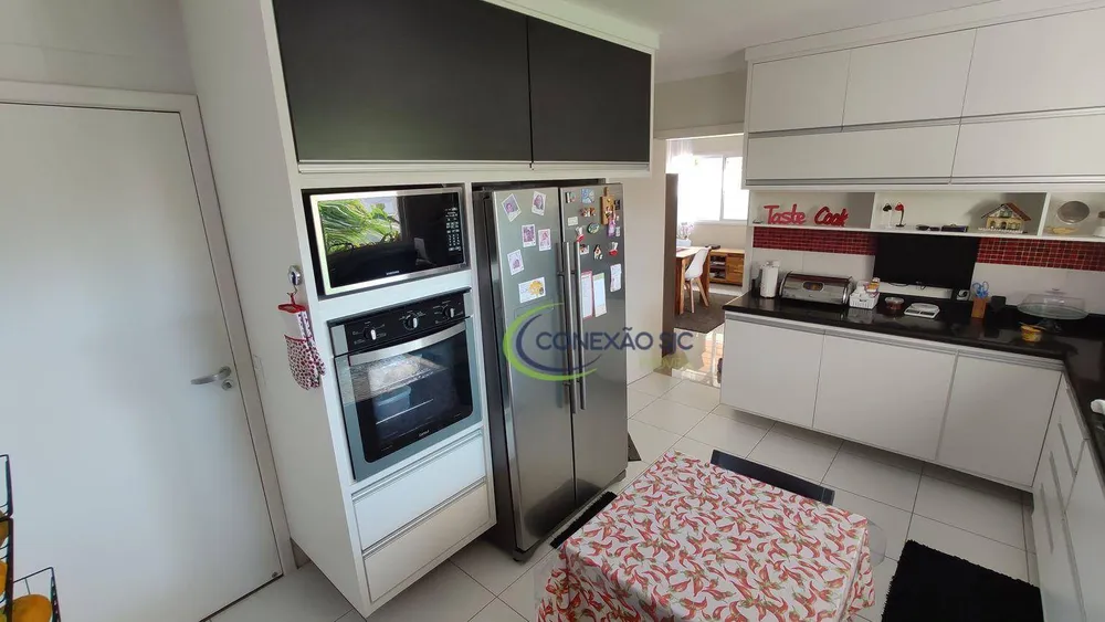 Sobrado, 4 quartos, 300 m² - Foto 8