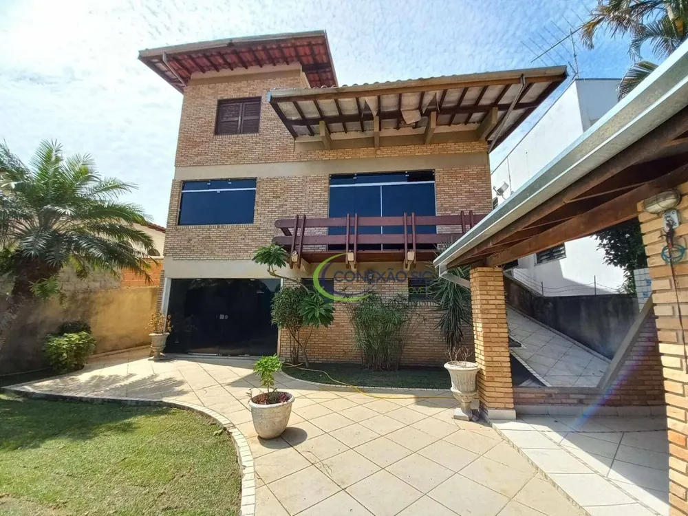 Sobrado, 3 quartos, 315 m² - Foto 1