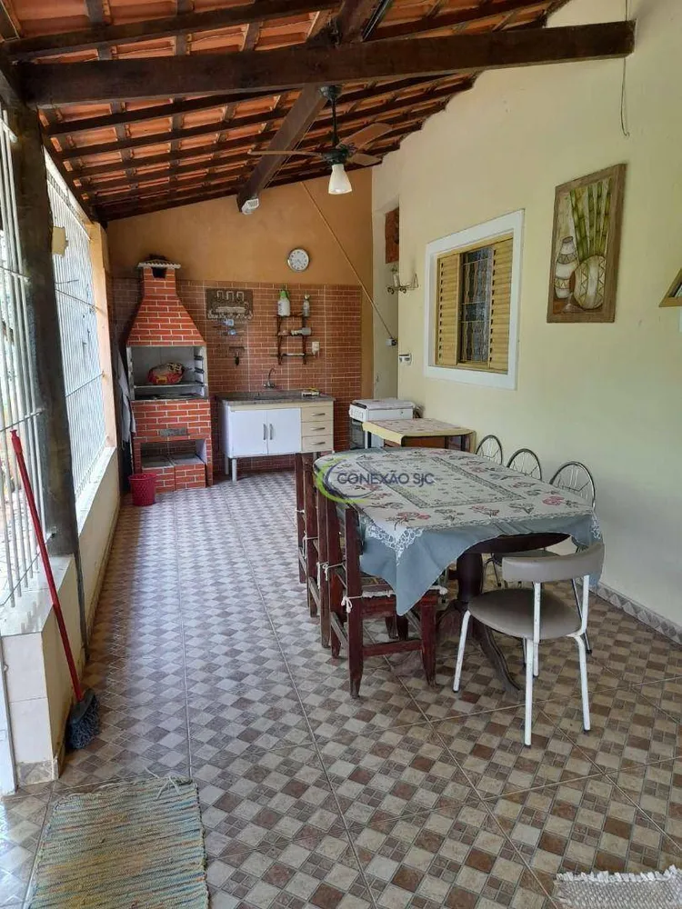 Casa, 3 quartos, 165 m² - Foto 1