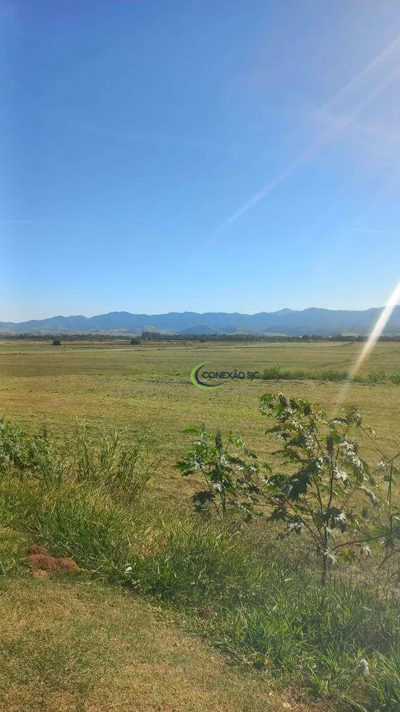Terreno, 60 hectares - Foto 1