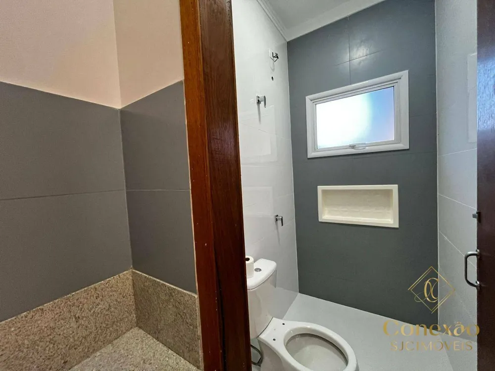 Sobrado, 3 quartos, 248 m² - Foto 1