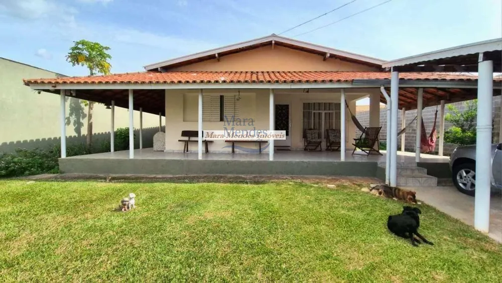 Casa, 3 quartos, 232 m² - Foto 1