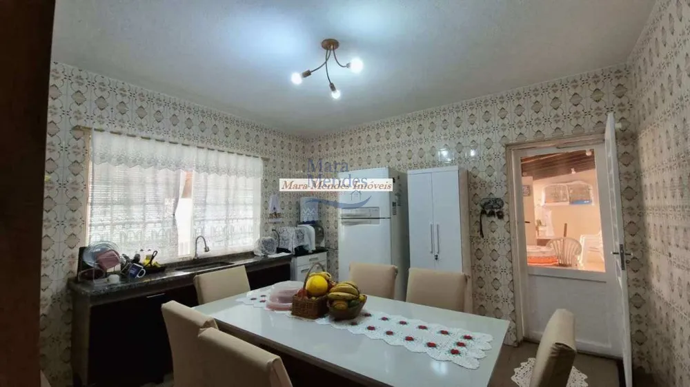 Casa, 3 quartos, 232 m² - Foto 4