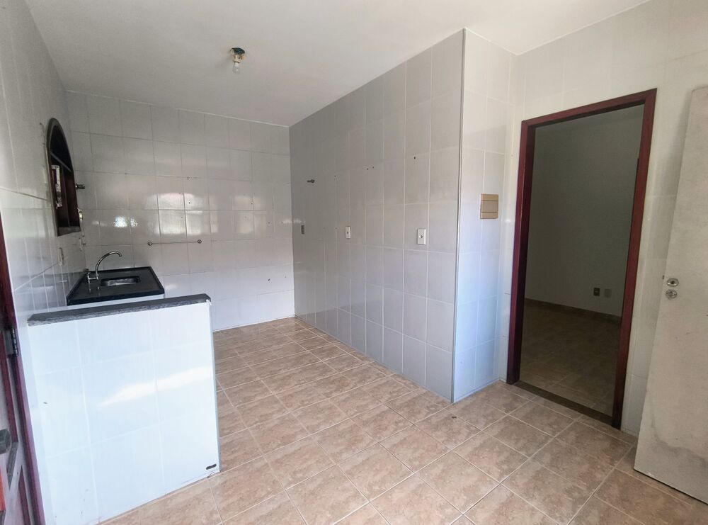 Casa à venda com 3 quartos, 360m² - Foto 7
