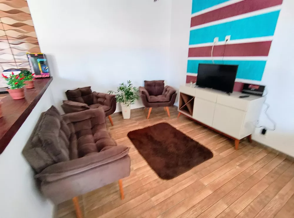 Casa à venda com 1 quarto, 200m² - Foto 4